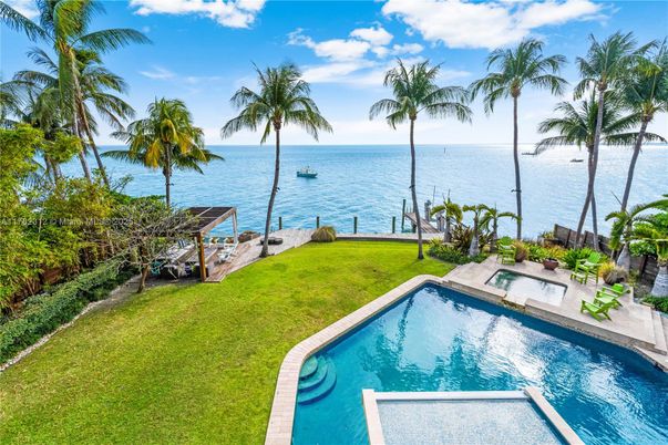 Exterior, Lake, Pool, Water