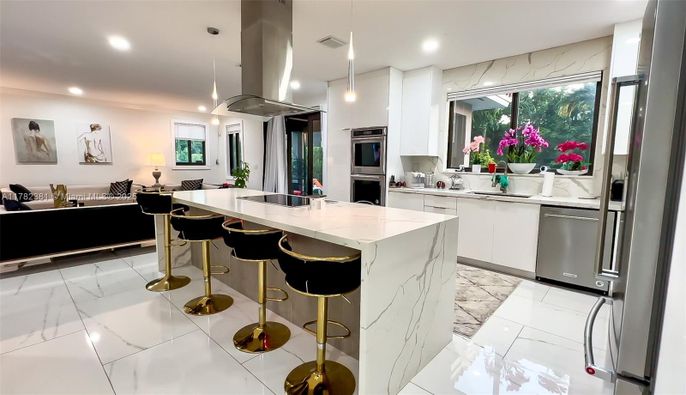 Interior, Kitchen, Living room, Marble, Pendant Lights, Recessed Lighting, Stainless Steel Appliances