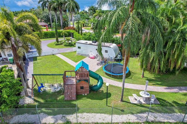 Backyard, Exterior, Playground