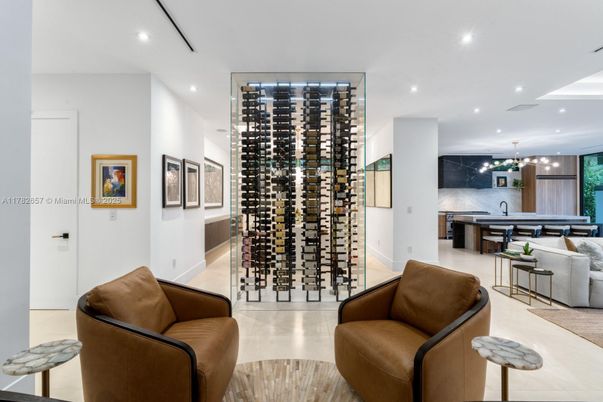 Interior, Kitchen, Living room, Pendant Lights, Recessed Lighting, Wine Storage