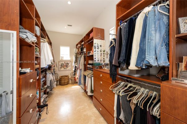Interior, Recessed Lighting, Walk-in Closets