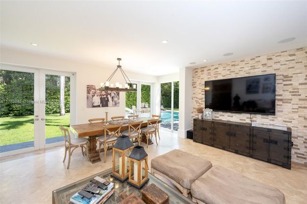 Chandelier, Dining room, Interior, Recessed Lighting, Stone Walls