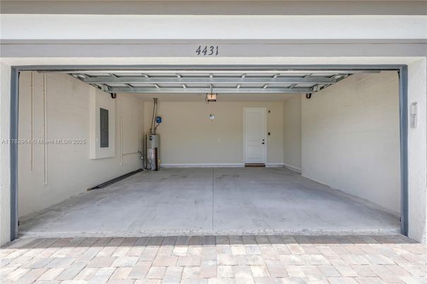 Garage, Interior