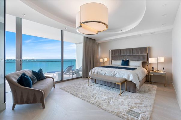 Bedroom, Interior, Recessed Lighting, Water, Wood Texture Flooring