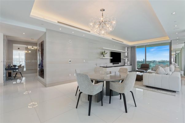 Chandelier, Dining room, Interior, Living room, Recessed Lighting