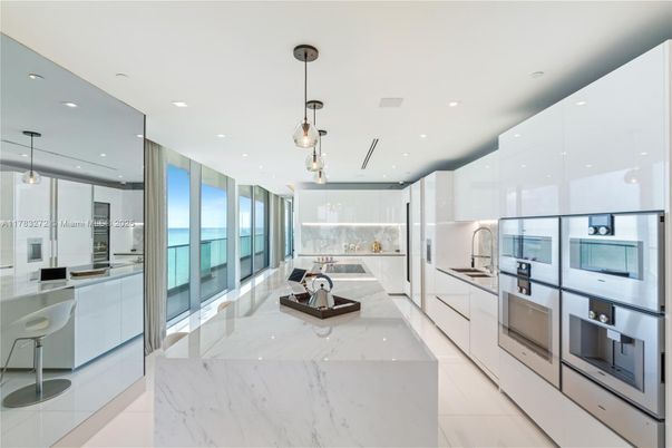 Interior, Kitchen, Pendant Lights, Recessed Lighting, Stainless Steel Appliances, Water