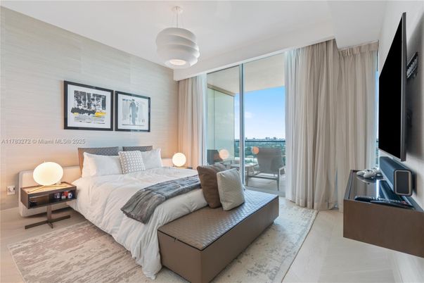 Bedroom, Interior, Pendant Lights