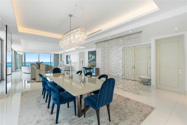 Chandelier, Dining room, Interior, Recessed Lighting