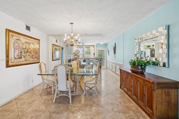 Chandelier, Dining room, Interior, Recessed Lighting