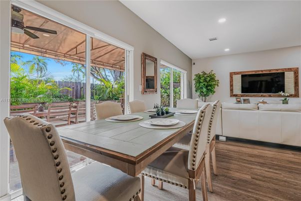 Dining room, Interior, Living room, Recessed Lighting, Wood Texture Flooring
