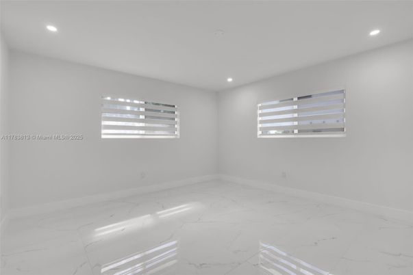 Empty room, Interior, Marble, Recessed Lighting
