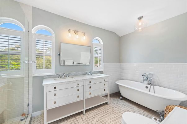 Bathroom, Dual Sink Vanities, Free Standing Baths, Glass Shower, Interior