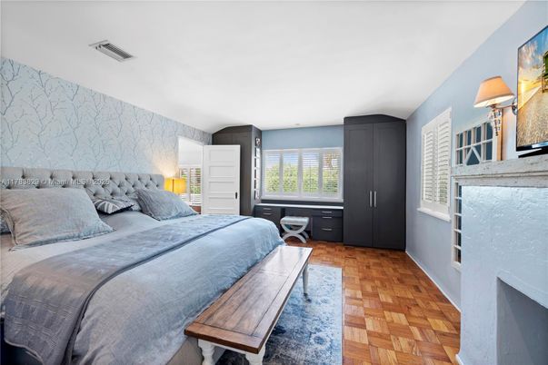 Bedroom, Interior, Wood Texture Flooring