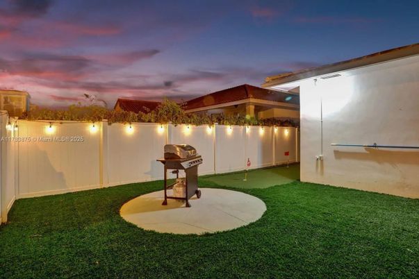 Backyard, Exterior