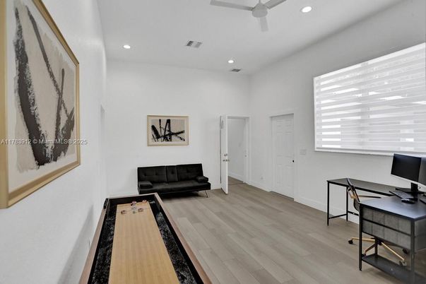 Home Office, Interior, Recessed Lighting, Wood Texture Flooring