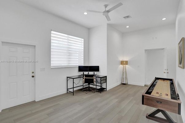 Game Room, Home Office, Interior, Recessed Lighting, Wood Texture Flooring