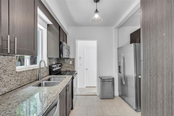 Interior, Kitchen, Pendant Lights