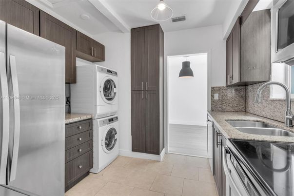 Interior, Kitchen, Washer