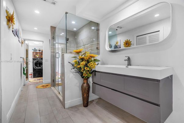 Bathroom, Glass Shower, Interior, Recessed Lighting, Washer