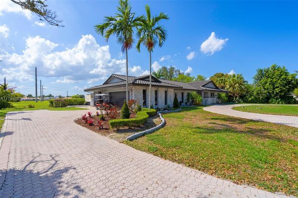 Backyard, Exterior, Facade, Mediterranean