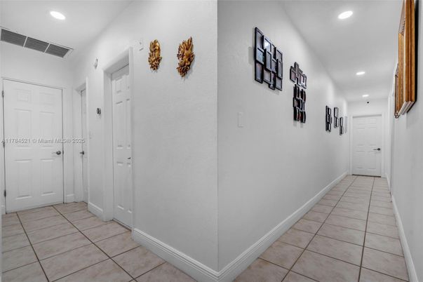 Interior, Recessed Lighting