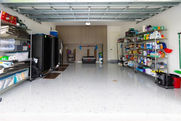 Garage, Interior