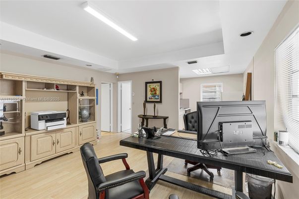 Home Office, Interior, Recessed Lighting, Wood Texture Flooring