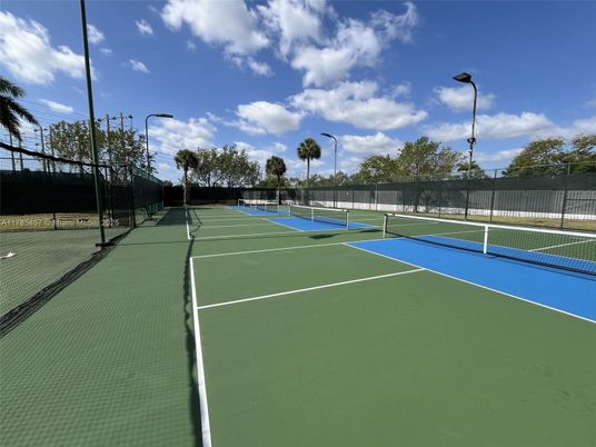 Exterior, Tennis Courts