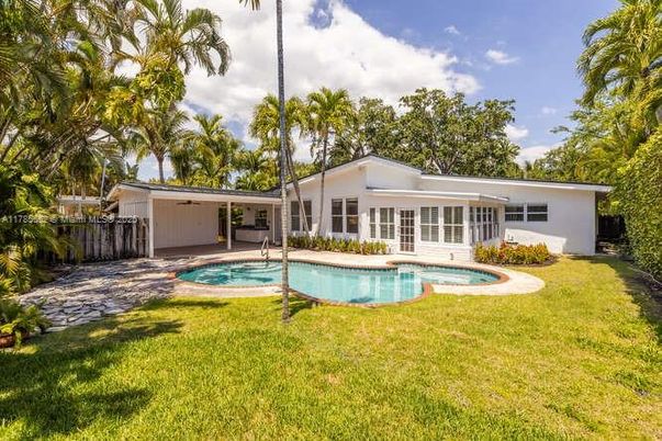 Backyard, Exterior, Pool
