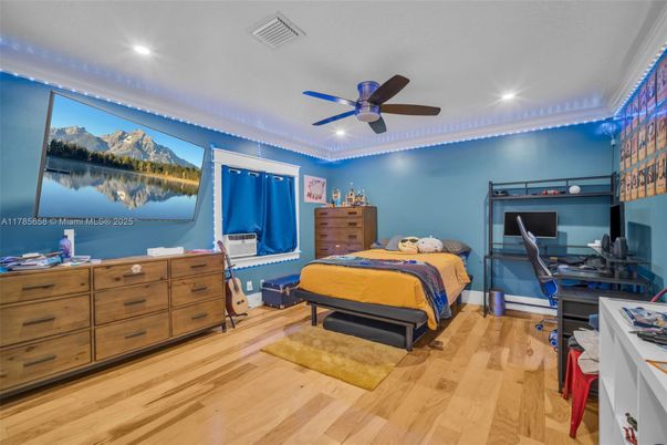 Bedroom, Home Office, Interior, Recessed Lighting, Wood Texture Flooring