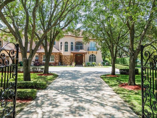 Backyard, Exterior, Facade, Mediterranean