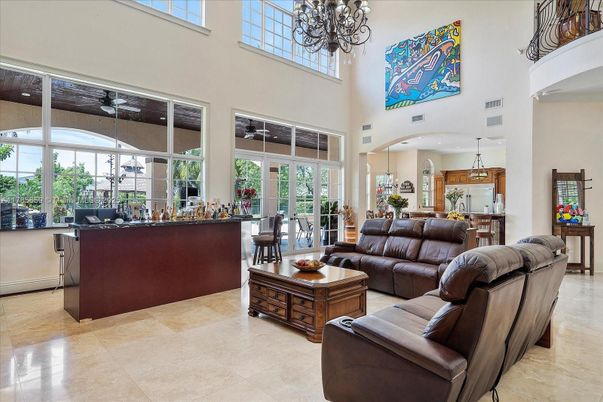 Chandelier, Interior, Living room