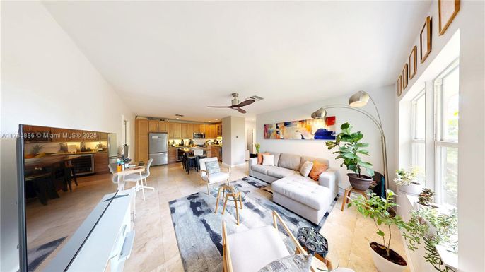 Dining room, Interior, Kitchen, Living room, Stainless Steel Appliances