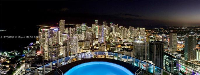 Exterior, Pool, Other, Skyline