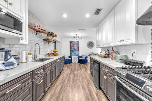 Interior, Kitchen, Recessed Lighting, Wood Texture Flooring