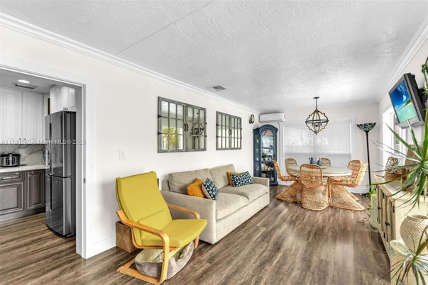 Dining room, Interior, Kitchen, Living room, Pendant Lights, Recessed Lighting, Wood Texture Flooring