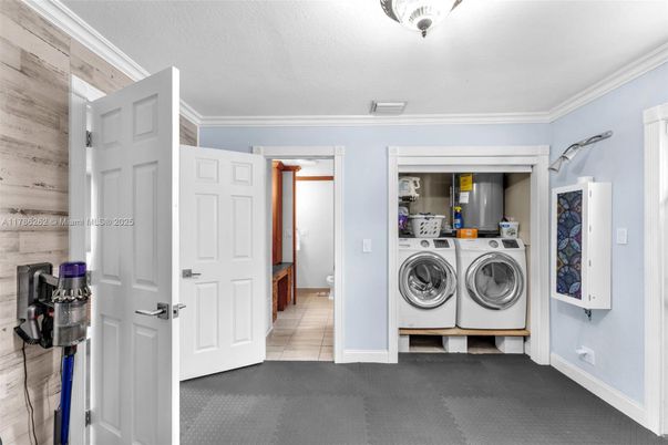 Interior, Utility Closets, Washer
