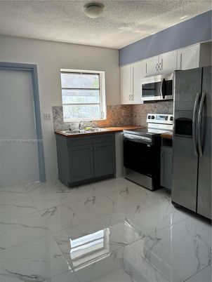 Interior, Kitchen, Marble, Stainless Steel Appliances