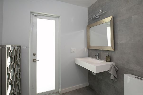 Bathroom, Interior