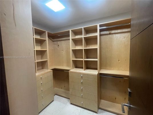 Interior, Recessed Lighting, Walk-in Closets