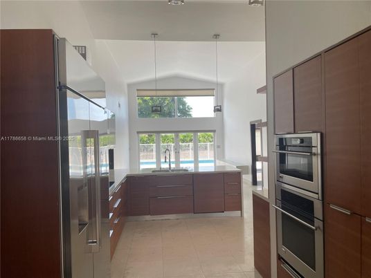 Interior, Kitchen, Pendant Lights, Stainless Steel Appliances