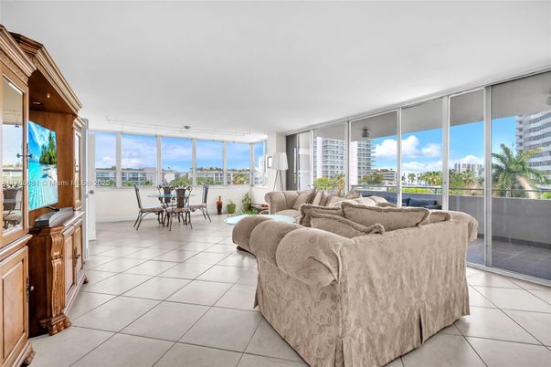 Dining room, Interior, Living room, Water