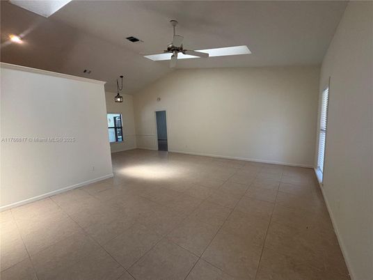 Empty room, Interior, Pendant Lights
