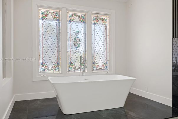 Bathroom, Free Standing Baths, Interior