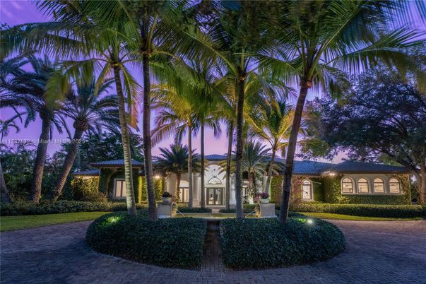 Backyard, Exterior, Facade, Mediterranean