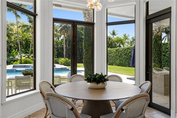 Dining room, Interior, Pendant Lights, Sun Room