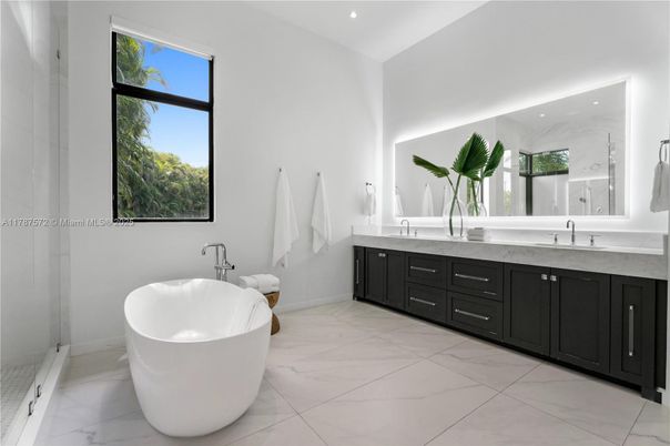 Bathroom, Dual Sink Vanities, Free Standing Baths, Interior, Marble, Recessed Lighting