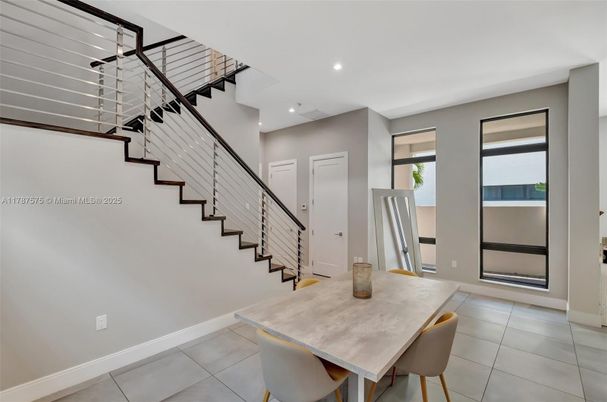 Dining room, Interior, Recessed Lighting