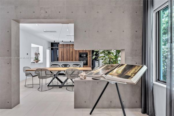 Dining room, Interior, Kitchen, Recessed Lighting
