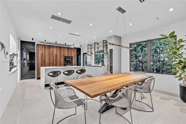 Dining room, Interior, Kitchen, Pendant Lights, Recessed Lighting